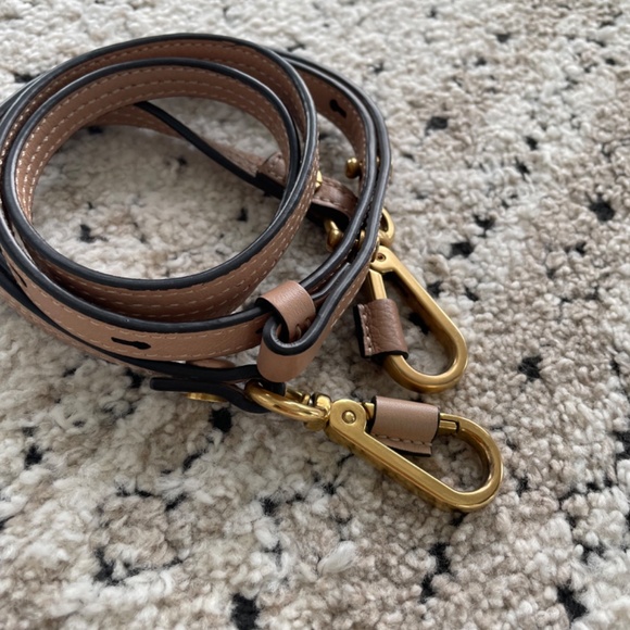 Prada Re-Edition 2005 Saffiano leather bag - Picture 9 of 12